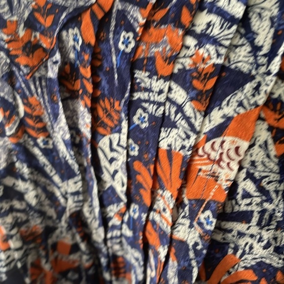 ANTHROPOLOGIE Maeve Cathy Pleated Blue Jungle Top Medium - Picture 11 of 11